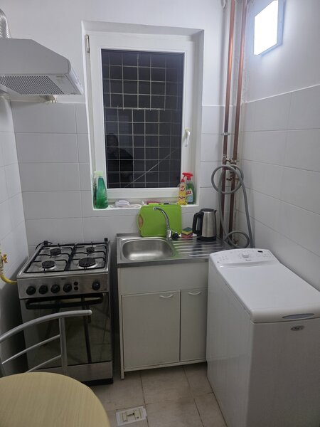 Universitate, Sala Palatului, Ion Campineanu